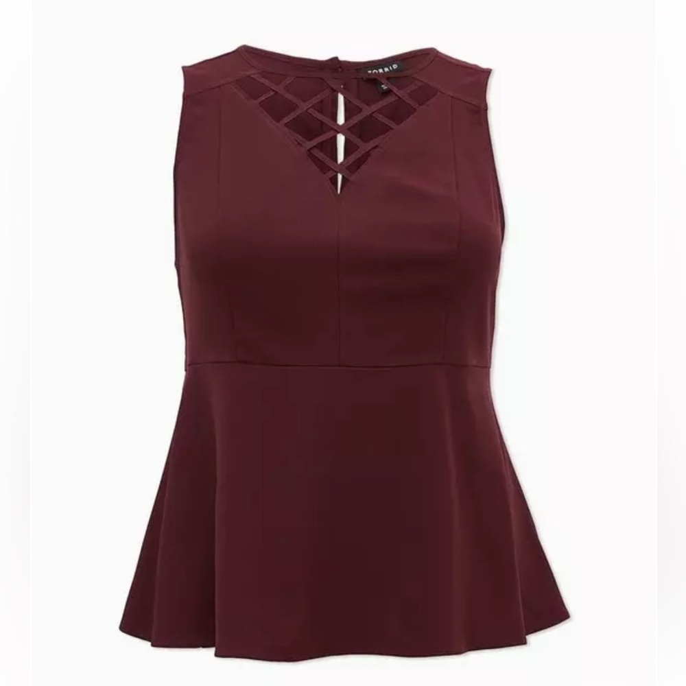 New! Torrid sz 2 Burgundy Peplum Crepe Cage Front Top 2X‎
